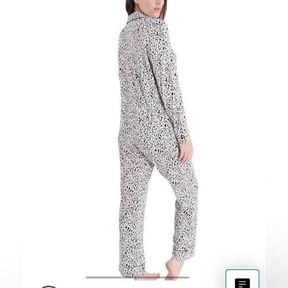 Nicole miller intimates button up sleepwear set pj pajama’s snakeskin tan black - Picture 6 of 6